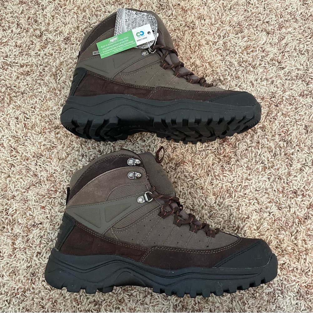 NWT Sonoma Men’s Waterproof Insulated Boot Size 11